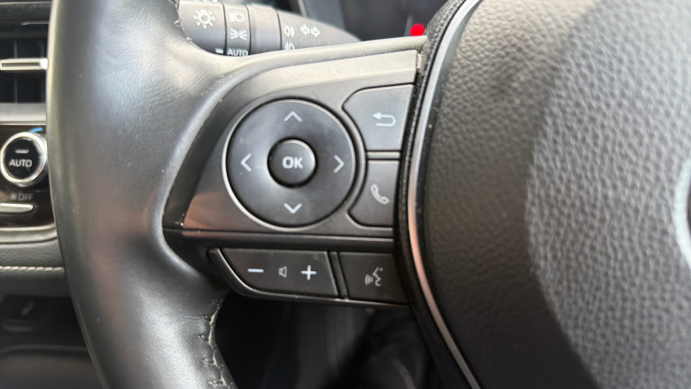 Toyota Corolla 1.8 VVT-i Hybrid Design 5dr CVT Hybrid Hatchback